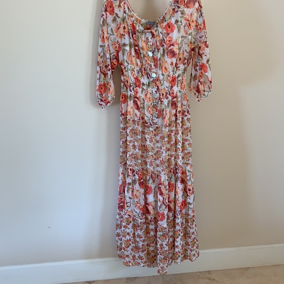 Figueroa&Flower Dresses & Skirts - Figueroa & Flower Floral Maxi Dress